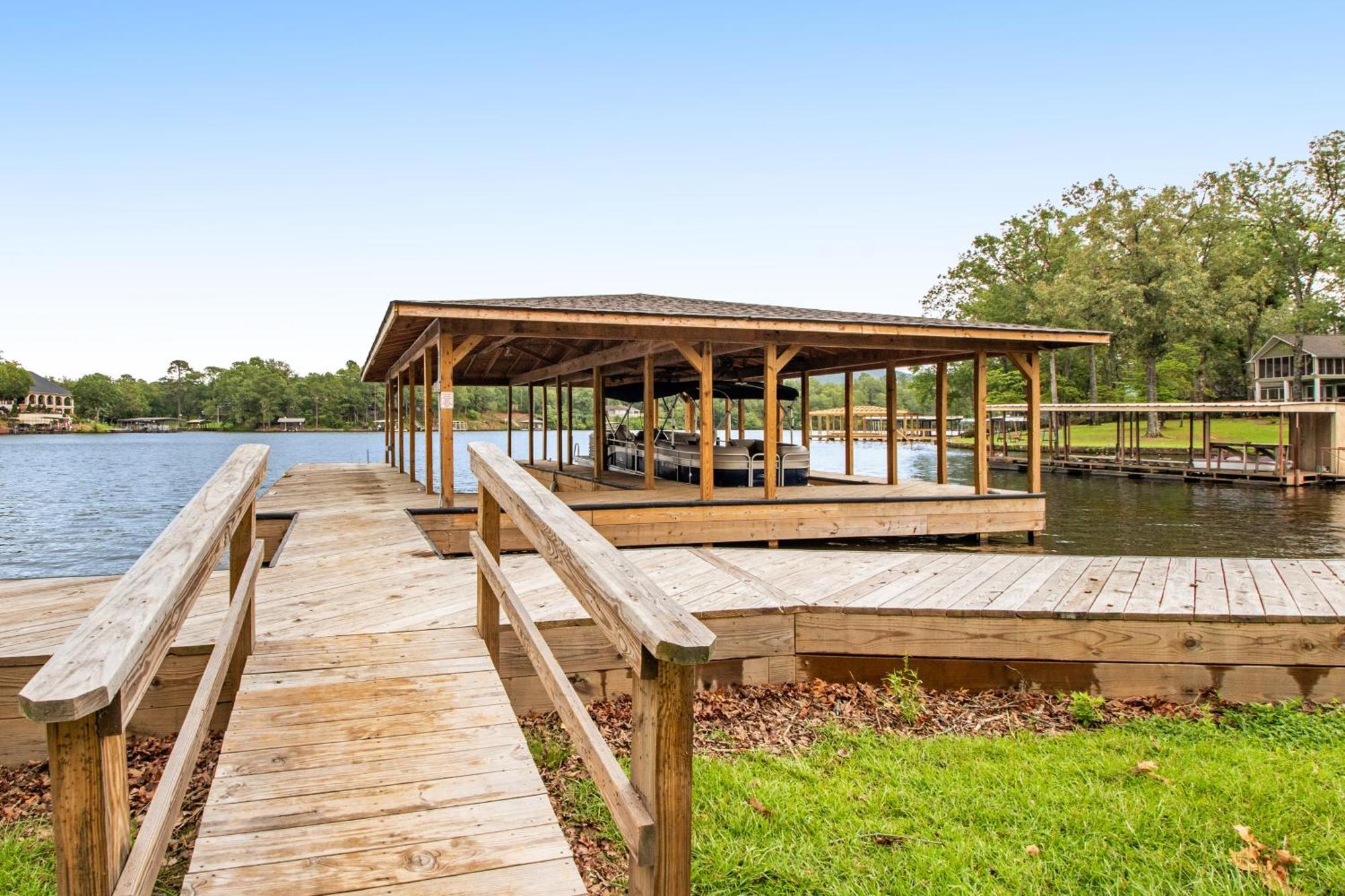 The Silverwood Lake Hamilton 外观 照片